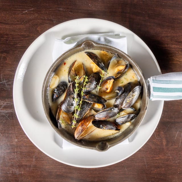 Mussels Arrosto, Sardinia Style.